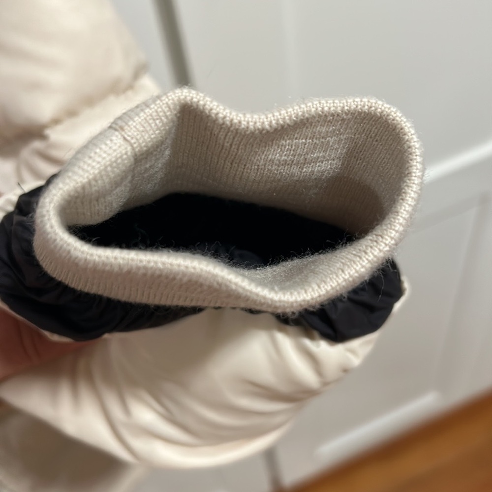 Moncler woman's jacket size 2 - Picture 13 of 16